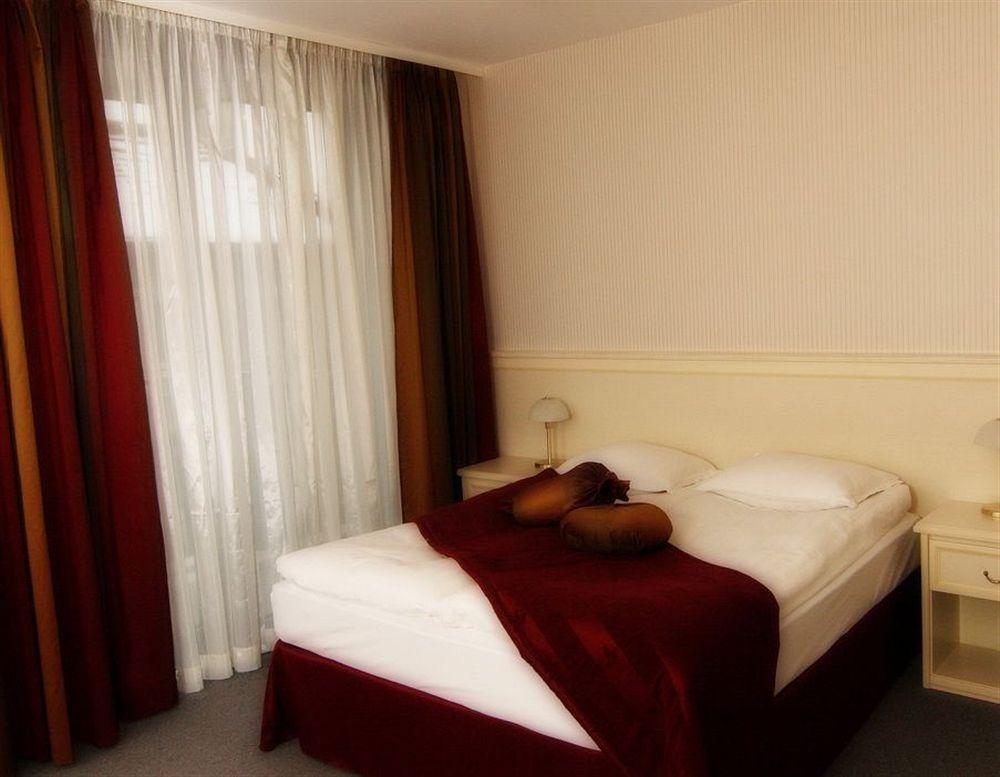 St. George Hotel
